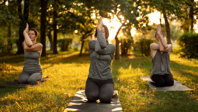 yoga ao ar livre