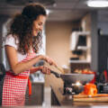 Como o ambiente influencia sua alimentação: dicas para uma cozinha mindful
